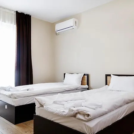 Family - Hotel Yambol