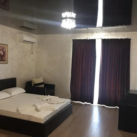 Hotel Family -